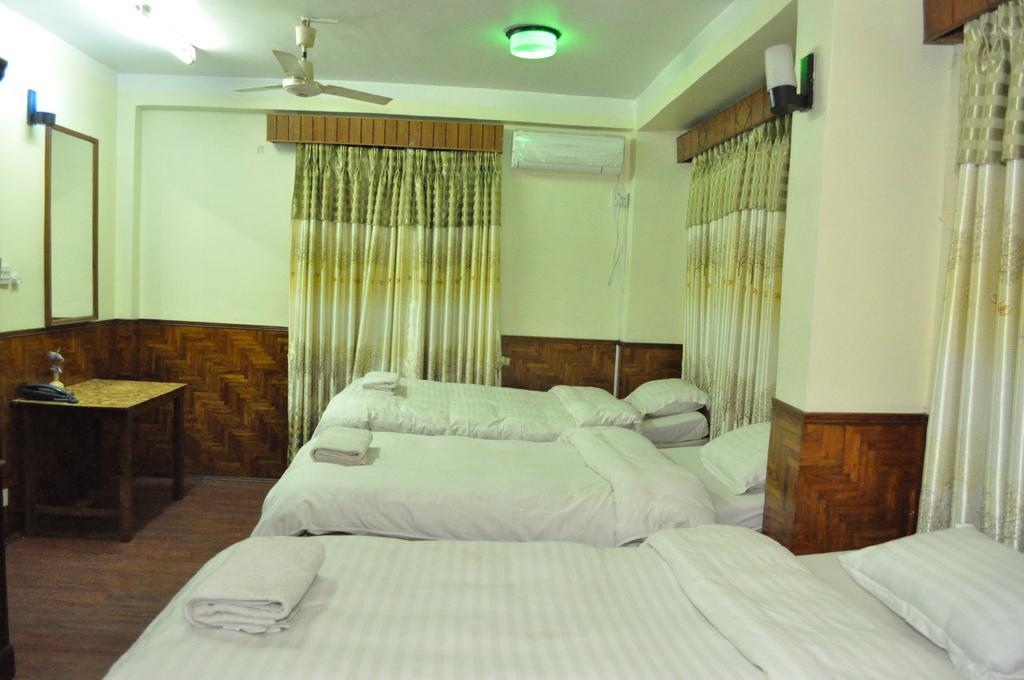 Hotel Florid Kathmandu Buitenkant foto